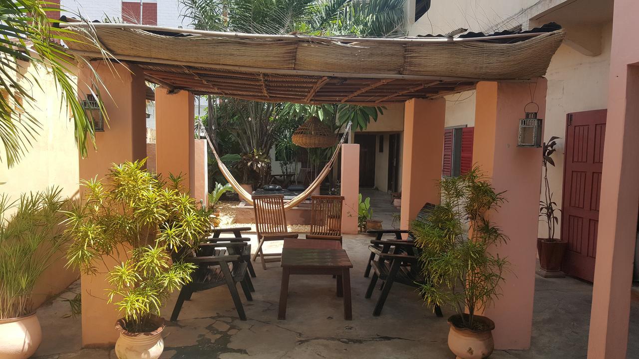 La Guesthouse Etoile Cotonou Bagian luar foto